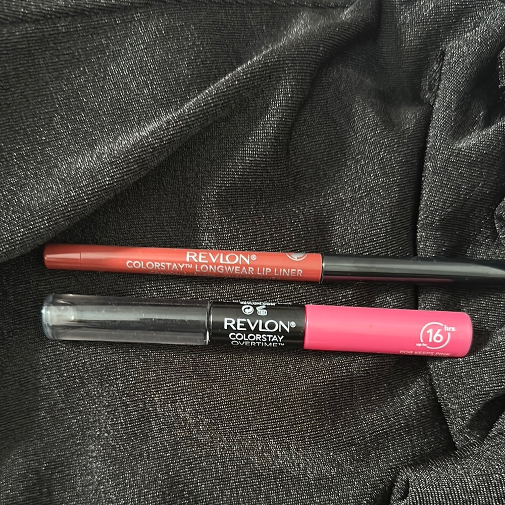 Revlon Lip Liner Pink and Brown tones Makeup Essentials 2 piece